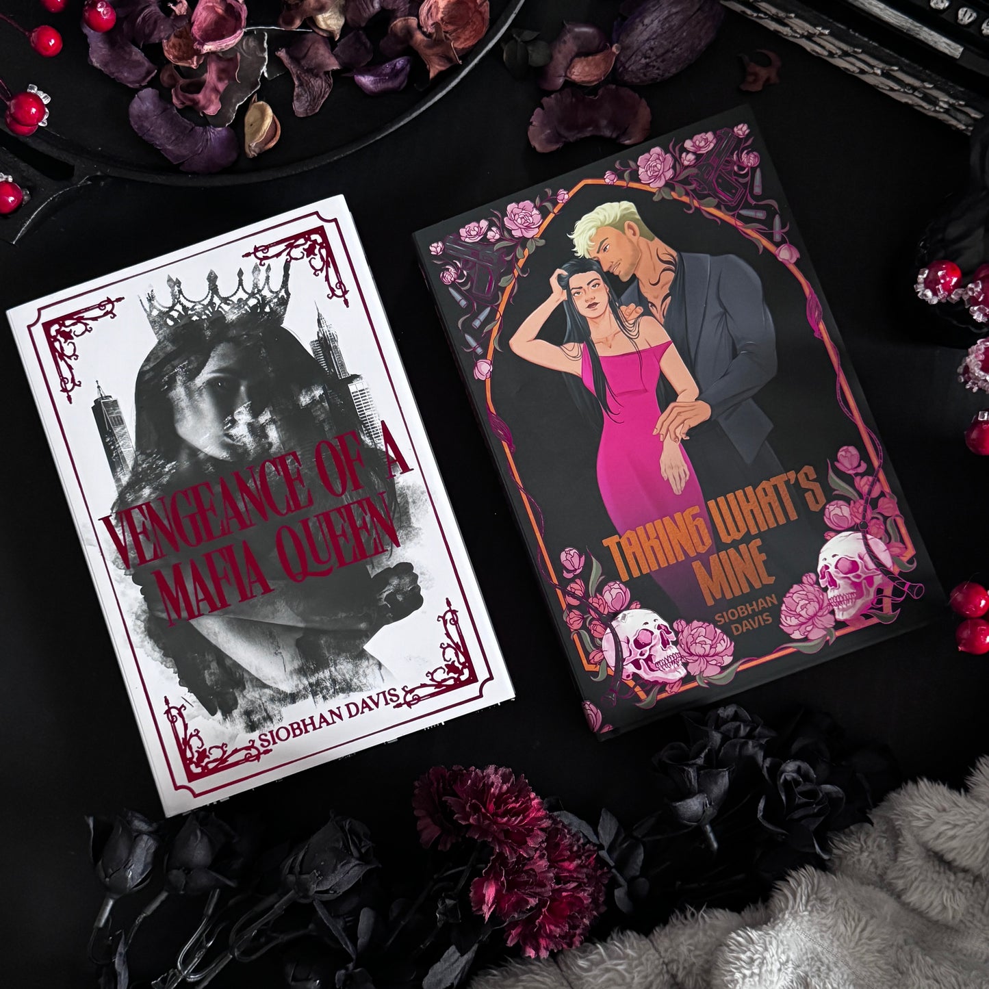 Siobhan Davis - Taking What’s Mine and Vengeance of a Mafia Signed
