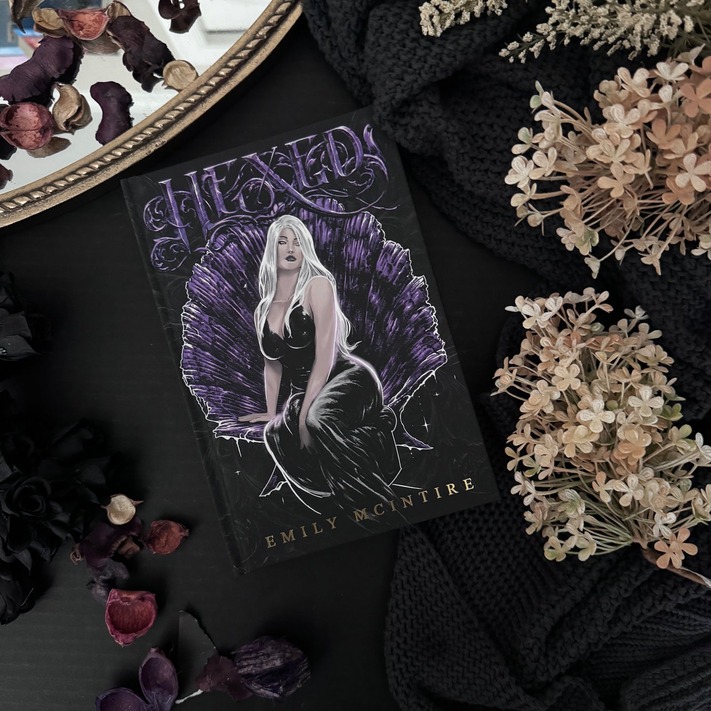 Emily McIntire - Hexed