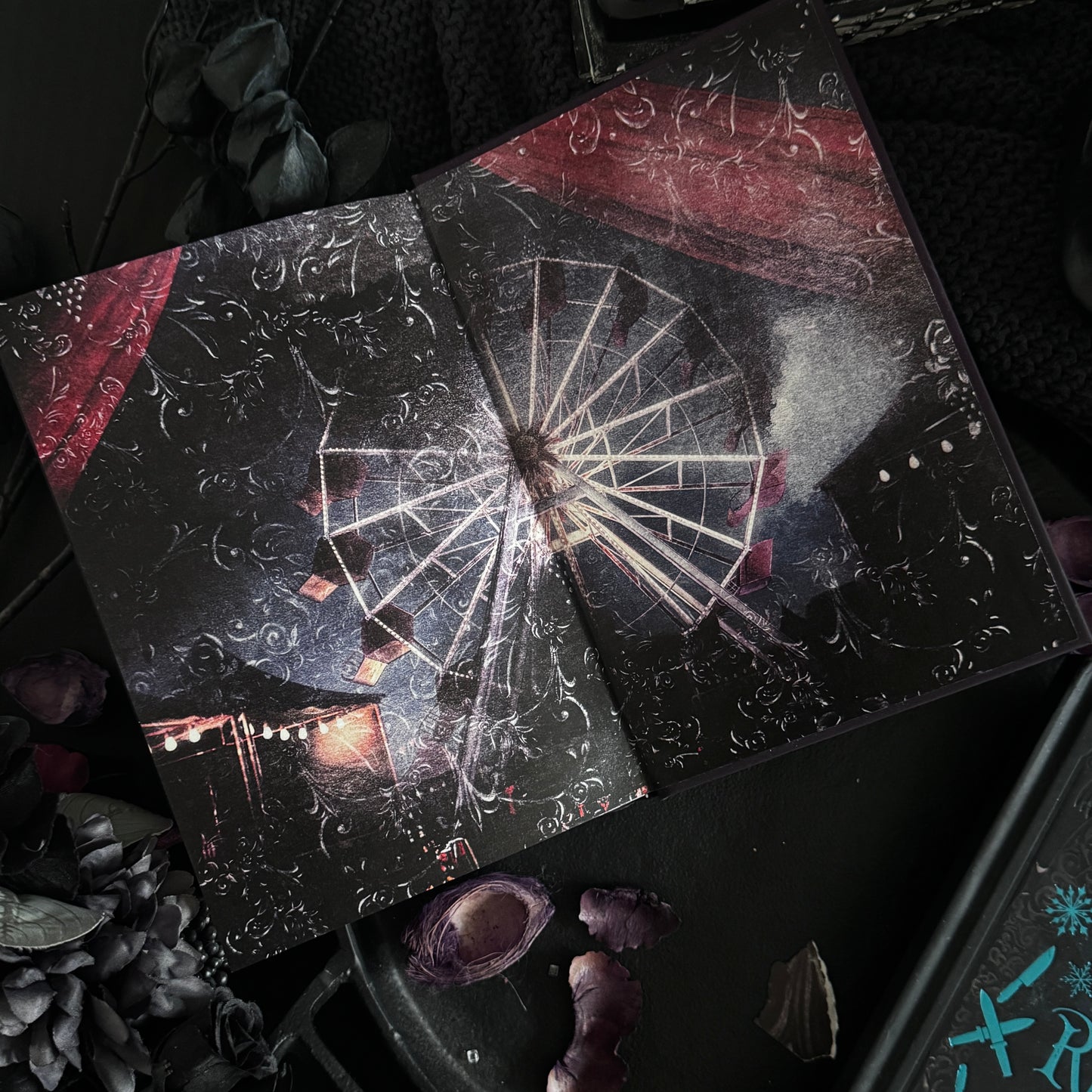 UnSigned - Amo Jones Add onbox - In Silence She Screams & In Chaos We Reign